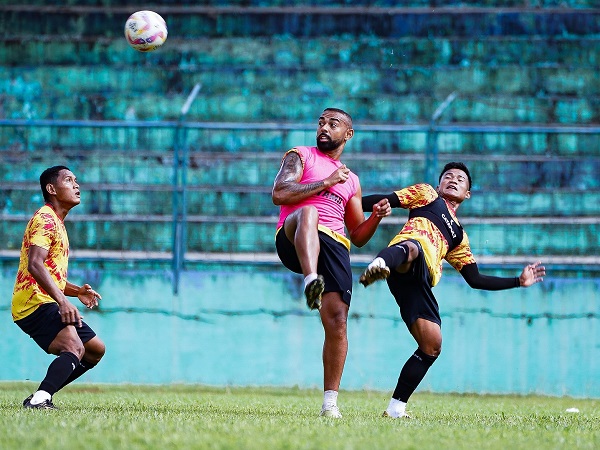 Penyerang Arema FC, Dalberto jelang pertandingan kontra Semen Padang FC