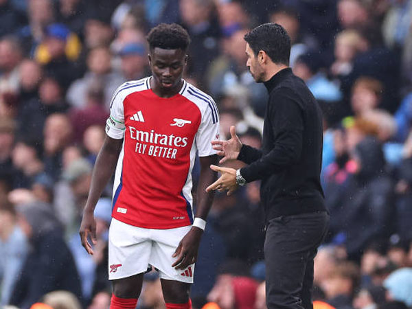 Mikel Arteta Konfirmasi Bukayo Saka Harus Jalani Operasi Hamstring