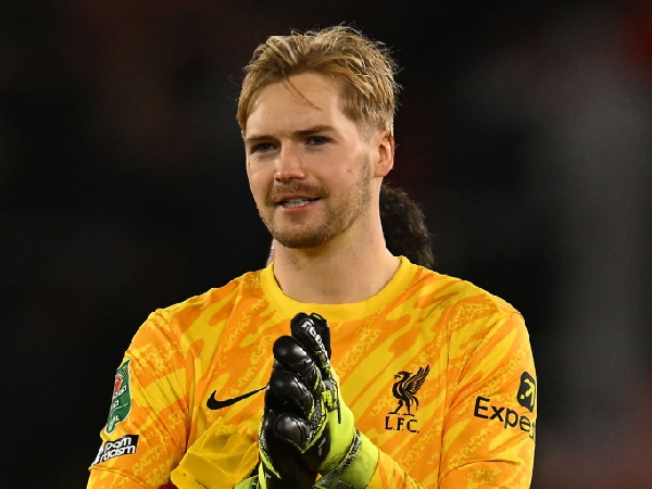 Newcastle United membidik kiper Liverpool, Caoimhin Kelleher