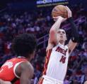 Hasil NBA: Miami Heat Kandaskan Houston Rockets 104-100