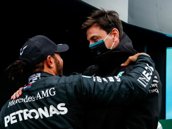 Toto Wolff Memiliki Keajaiban Membuatnya Menonjol di F1