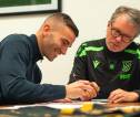 Tinggalkan Lyon, Anthony Lopes Resmi Gabung Nantes