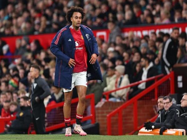 Juventus diberi satu syarat oleh Manchester United terkait peminjaman Joshua Zirkzee di bursa transfer musim dingin / via Getty Images