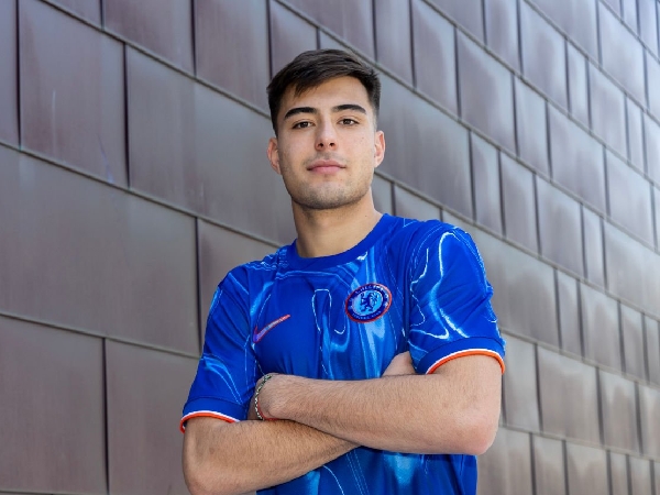 Enzo Maresca: Aaron Anselmino Butuh Waktu untuk Beradaptasi di Chelsea