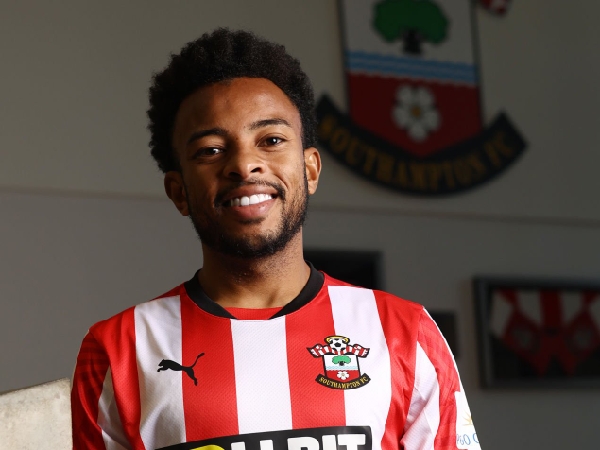 Southampton mendapatkan amunisi baru, Welington