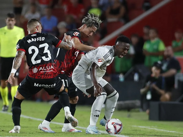 Bek Mallorca Tegaskan Tak Gentar Melawan Vinicius Jr