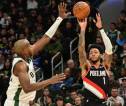 Hasil NBA: Portland Trail Blazers Bekuk Milwaukee Bucks 105-102