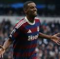 Jadi Pahlawan Newcastle, Eddie Howe Puji Performa Alexander Isak