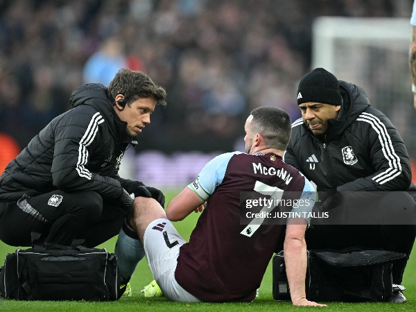 Unai Emery membawa kabar buruk atas cederanya John McGinn