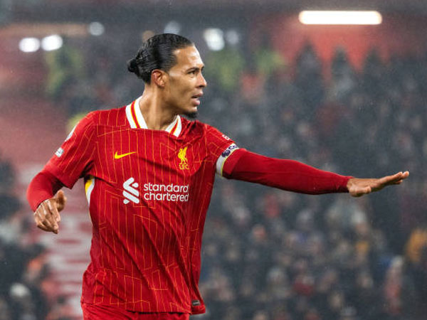 Liverpool Hilang Dua Poin di Anfield, Van Dijk Soroti Kesalahan Pertahanan