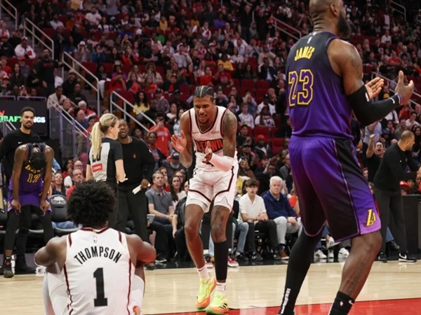 Rockets Bangkit untuk Menang Susah Payah Atas Lakers