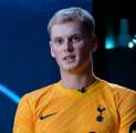 Tottenham Resmi Rekrut Kiper Baru Dari Slavia Praha Januari Ini