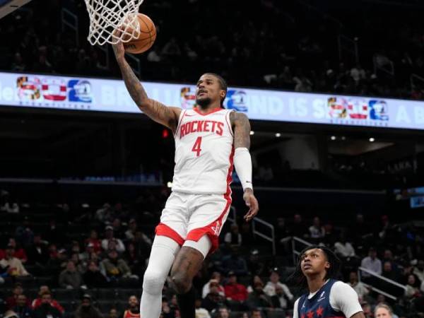 Jalen Green (kiri) mencetak 29 poin saat tim tamu Houston Rockets mengalahkan Washington Wizards 135-112 pada hari Selasa (7/1) malam. (Foto: AP)