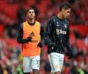 Manfaatkan Jasa Varane, Como Ikutan Kejar Marcus Rashford