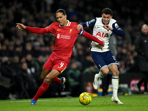 Virgil van Dijk Soroti Intensitas Tottenham Setelah Kekalahan Liverpool