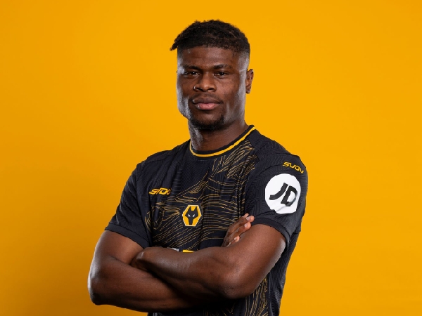 Emmanuel Agbadou Tawarkan Ini kepada Wolverhampton Wanderers