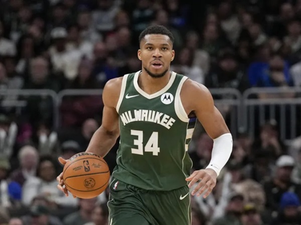 Giannis Antetokounmpo Yakin Wembanyama Akan Terus Berkembang