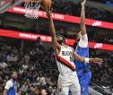 Mavericks Sudahi Perlawanan Blazers di Kuarter Keempat