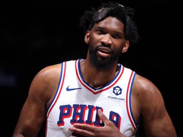 Joel Embiid sudah absen dalam 23 pertandingan musim ini. (Foto: AP)