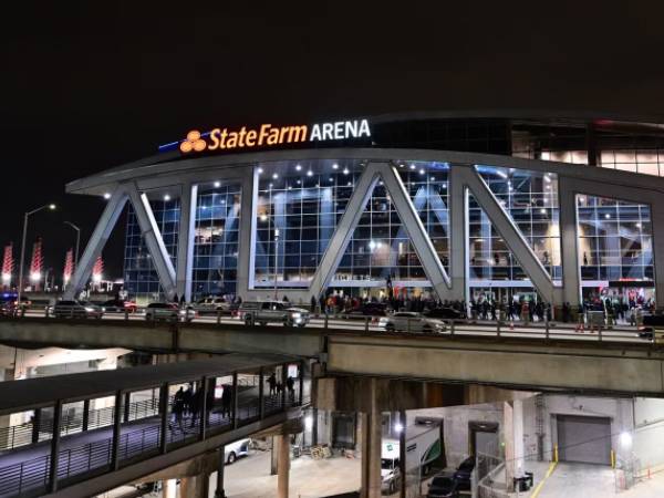 NBA mengutip pertandingan tersebut ditunda akibat "cuaca buruk dan kondisi es yang berbahaya di wilayah Atlanta." (Foto: AP)