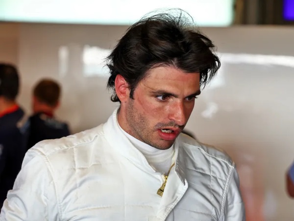 Carlos Sainz Yakin Bisa Membantu Tim Williams