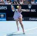 Hasil Australian Open: Belinda Bencic Tak Biarkan Jelena Ostapenko Bertahan