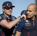 Red Bull Pastikan Gianpiero Lambiase Tetap Jadi Penasehat Verstappen