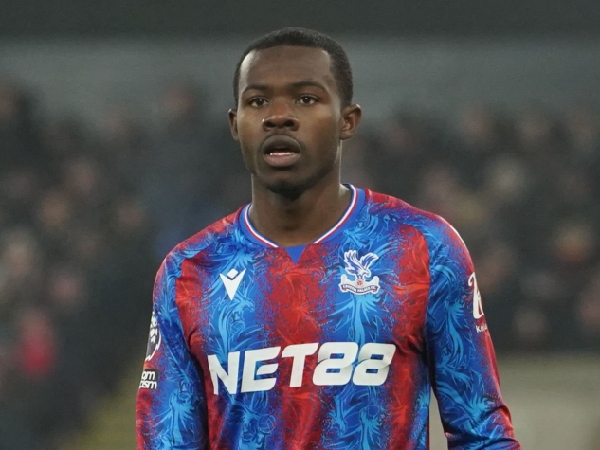 Arsenal dikabarkan tertarik dengan bek kiri Crystal Palace, Tyrick Mitchell