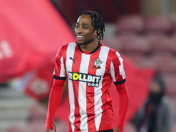 Southampton masih membutuhkan jasa Kyle Walker-Peters