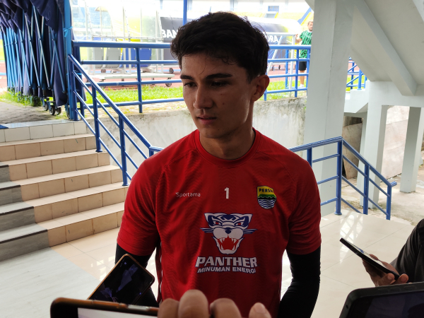 Kiper Persib, Kevin Ray Mendoza