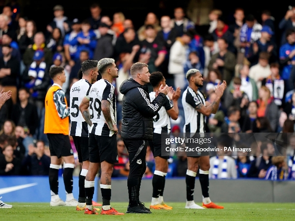 Eddie Howe bersama para pemain Newcastle United