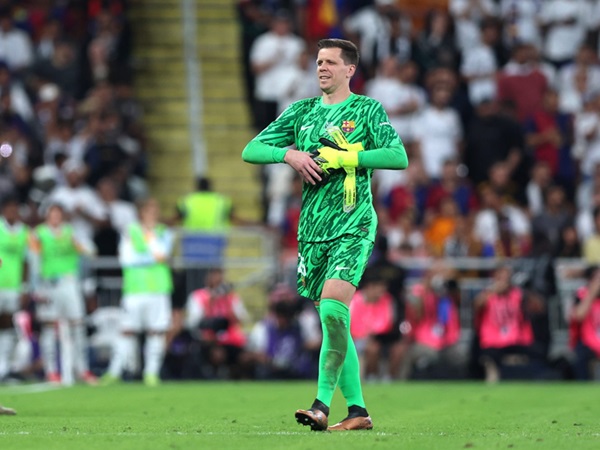 Wojciech Szczesny Angkat Bicara tentang Kartu Merah