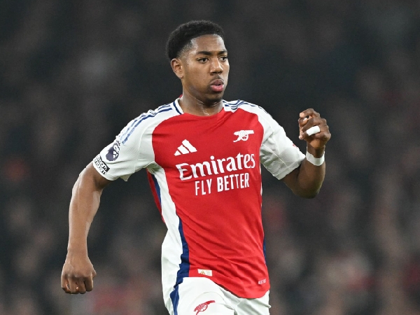 Myles Lewis-Skelly membantu Arsenal mengalahkan Tottenham