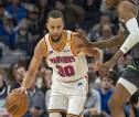 Stephen Curry Antarkan Warriors Susah Payah Menang Atas Timberwolves