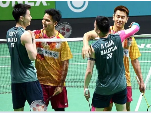 Aaron/Wooi Yik & Sze Fei/Izzuddin Tembus Semifinal India Open 2025