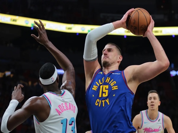 Nikola Jokic Cetak Triple-double Lagi Saat Nuggets Tekuk Heat