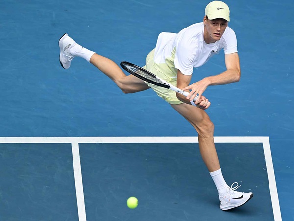 Hasil Australian Open: Jannik Sinner Paksa Holger Rune Bertekuk Lutut