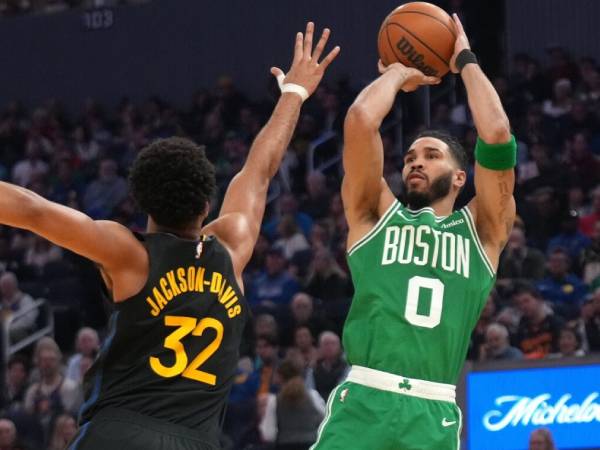 Hasil NBA: Boston Celtics Hancurkan Golden State Warriors 125-85