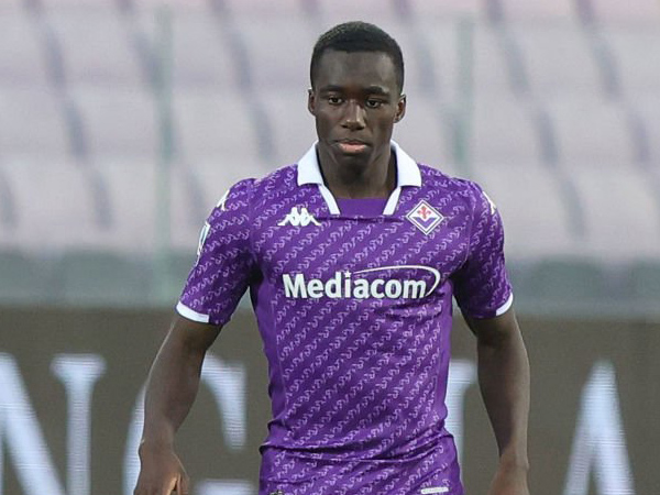 Fabrizio Romano Konfirmasi kepergian Michael Kayode dari Fiorentina