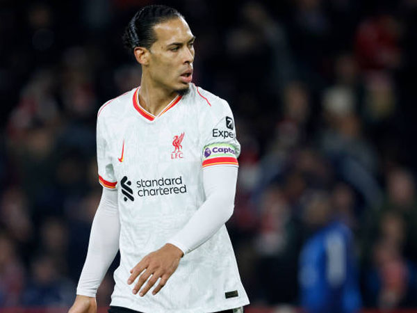 Liverpool Dipuji Sebagai Tim Terbaik di Eropa, Virgil van Dijk Merendah