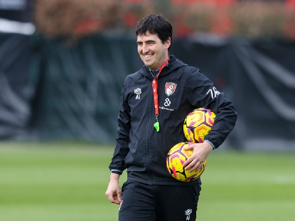 Andoni Iraola Puji Performa Tandang Nottingham Forest