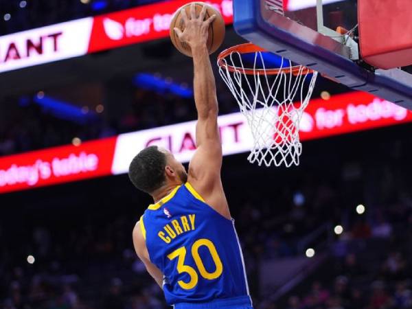 Dunk Pertama Sejak 2019, Stephen Curry: “Itu Mungkin Dunk Terakhir Saya”