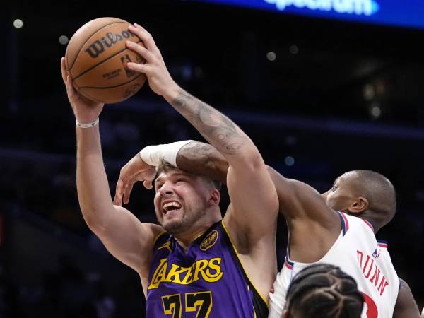 Hasil NBA: Los Angeles Lakers Bungkam Los Angeles Clippers 106-102