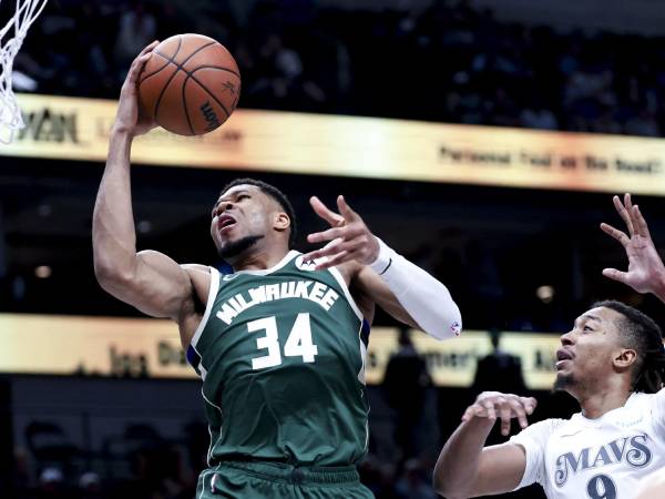 Hasil NBA: Milwaukee Bucks Hempaskan Dallas Mavericks 132-117