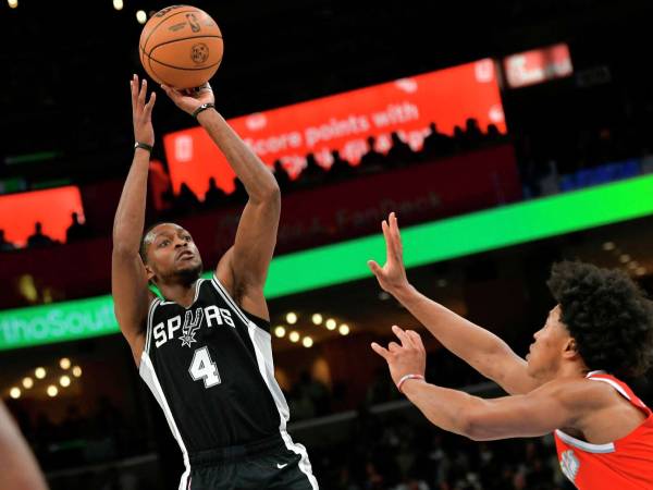 Hasil NBA: San Antonio Spurs Hentikan Memphis Grizzlies 130-128