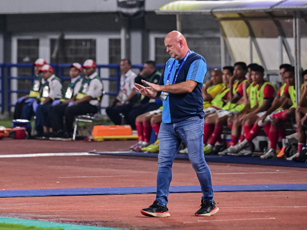 Jarak Poin Persib di Puncak Terpangkas, Begini Respon Bojan