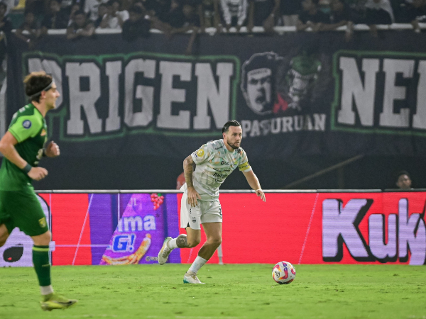 Komentar Klok Usai Persib Dipermalukan 1-4 oleh Persebaya