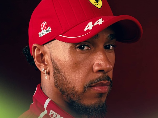 Hill Soroti Dampak Kepindahan Lewis Hamilton ke Ferrari dalam Sejarah F1