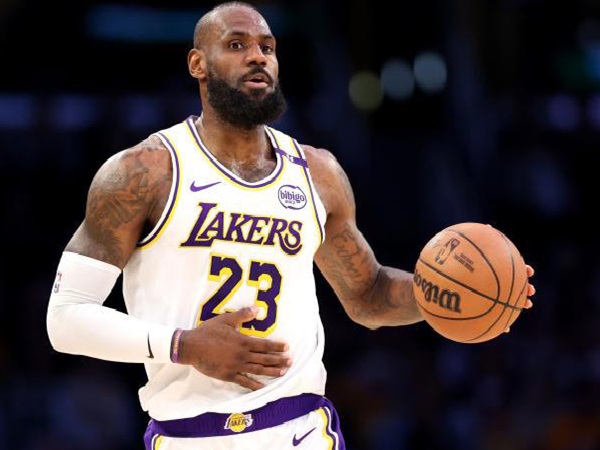 LeBron James Cetak 50.000 Angka Saat Lawan Pelicans