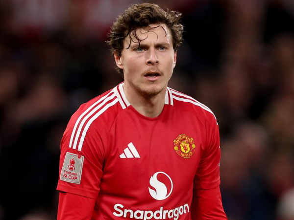 Victor Lindelof Buka Peluang Kembali ke Pangkuan Benfica